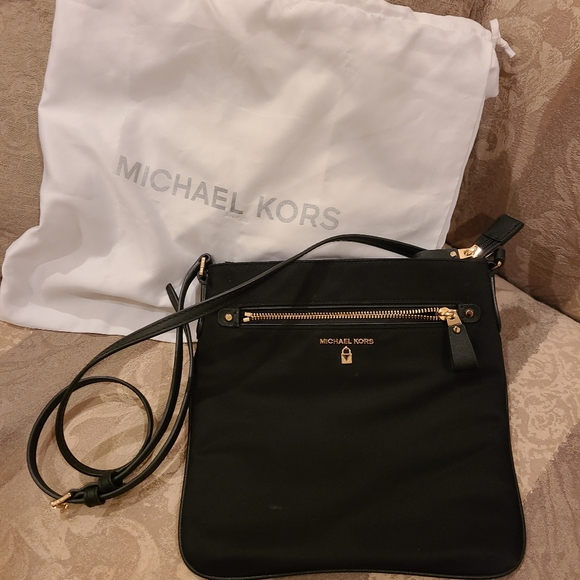 MICHAEL MICHAEL KORS KELSEY CROSSBODY NYLON HANDBAG - Picture 2 of 6